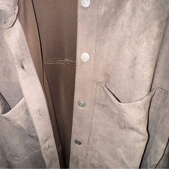 Truth faux suede taupe shacket S - Picture 4 of 7